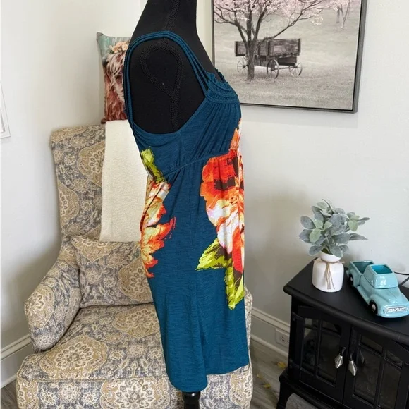 MCM Teal Textured Fabric - Picture 6 of 6